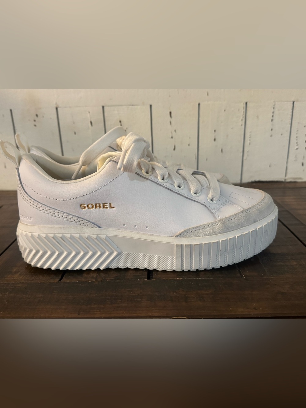 Sorel White and Gold Low-Top Leather Sneaker